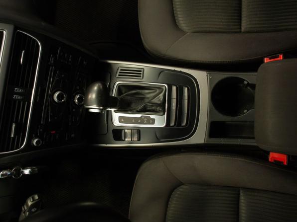 Audi A4 IV (B8) Рестайлинг с пробегом 2012 года, цена 1 170 000 рублей, 172352 км, седан, Автокод Объявления