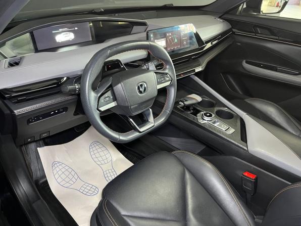 Changan UNI-V I с пробегом 2023 года, цена 2 190 000 рублей, 65998 км, лифтбек, Автокод Объявления