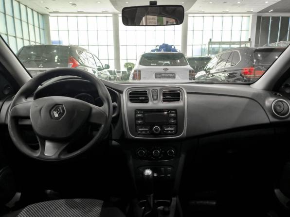 Renault Logan II с пробегом 2014 года, цена 650 000 рублей, 121952 км, седан, Автокод Объявления