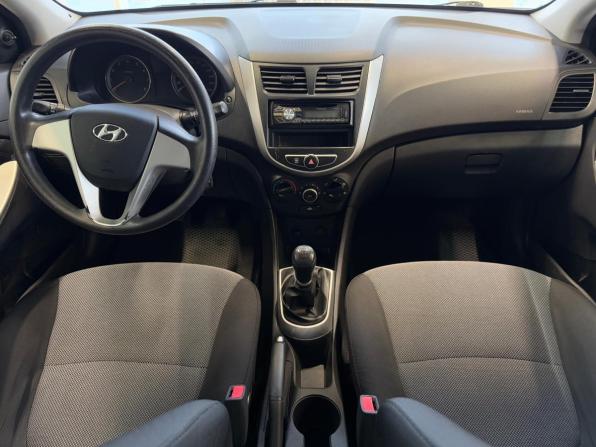 Hyundai Solaris I с пробегом 2013 года, цена 780 000 рублей, 170000 км, хэтчбек, Автокод Объявления