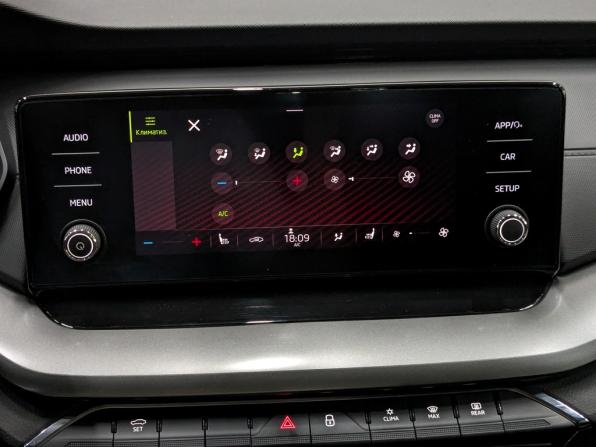Skoda Octavia IV (A8) с пробегом 2021 года, цена 2 335 000 рублей, 74575 км, лифтбек, Автокод Объявления