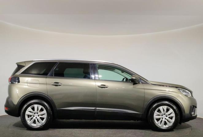 Peugeot 5008 II с пробегом 2018 года, цена 1 820 000 рублей, 159761 км, внедорожник, Автокод Объявления