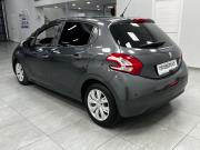Peugeot 208 I Казань  - изображение 22