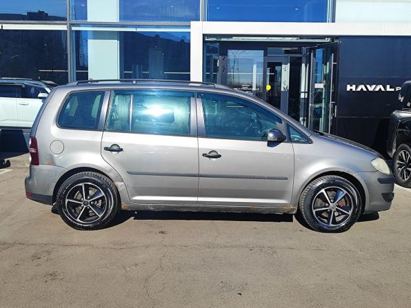 Volkswagen Touran I Рестайлинг с пробегом 2008 года, цена 379 000 рублей, 290832 км, компактвэн, Автокод Объявления
