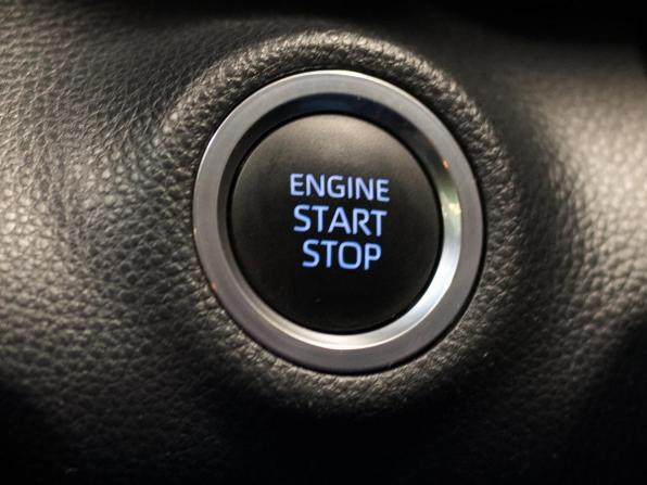Toyota Yaris IV с пробегом 2020 года, цена 1 300 000 рублей, 93337 км, хэтчбек, Автокод Объявления