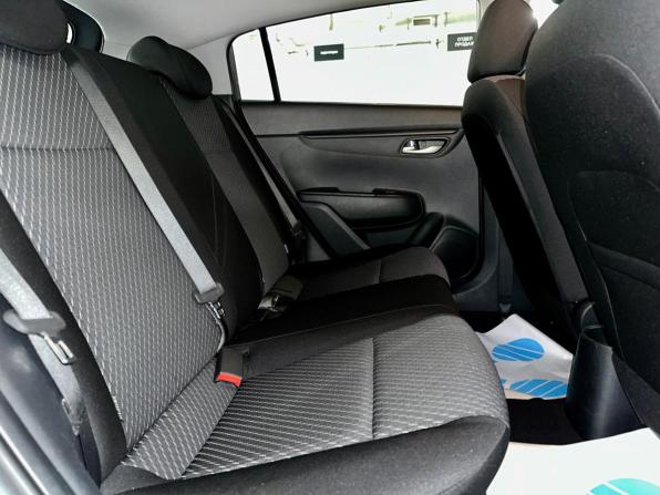 Kia Rio IV с пробегом 2018 года, цена 1 360 000 рублей, 141500 км, хэтчбек, Автокод Объявления