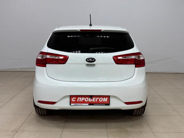 Kia Rio III с пробегом 2015 года, цена 820 000 рублей, 261162 км, хэтчбек, Автокод Объявления