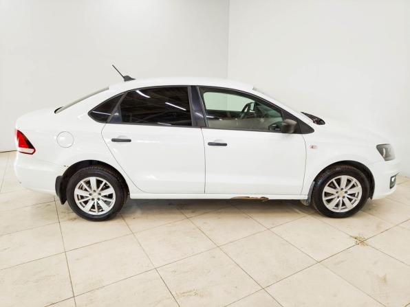 Volkswagen Polo V Рестайлинг с пробегом 2018 года, цена 960 000 рублей, 155802 км, седан, Автокод Объявления