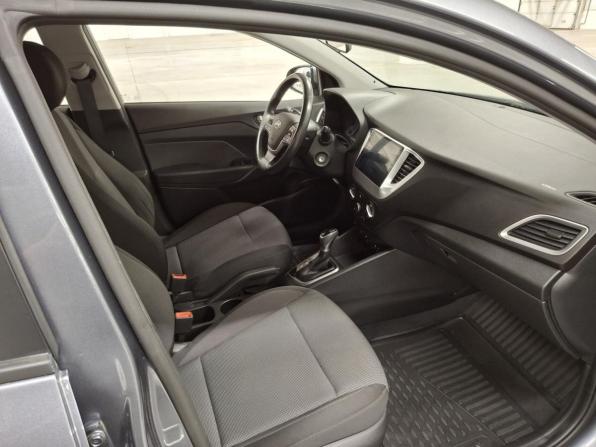 Hyundai Solaris II с пробегом 2017 года, цена 1 450 000 рублей, 47805 км, седан, Автокод Объявления