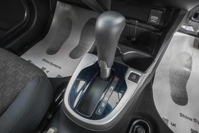 Honda Fit III с пробегом 2016 года, цена 1 149 000 рублей, 69000 км, хэтчбек, Автокод Объявления