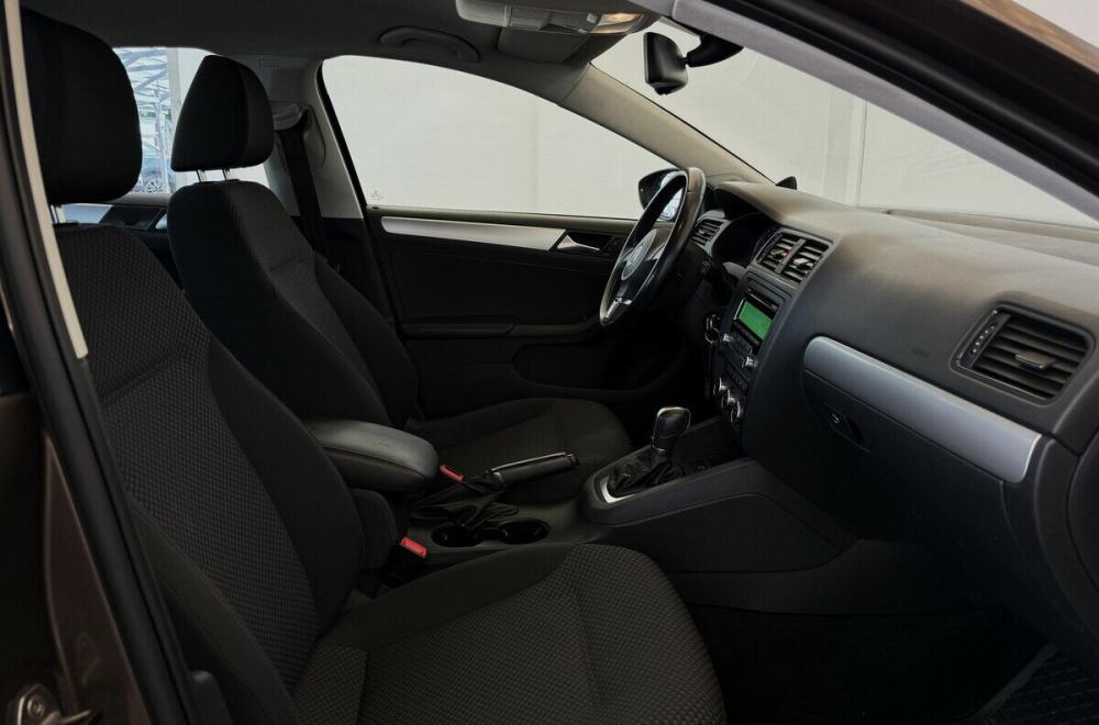 Volkswagen Jetta VI Москва  - изображение 10