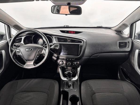 Kia Ceed II Рестайлинг с пробегом 2016 года, цена 966 300 рублей, 219527 км, хэтчбек, Автокод Объявления