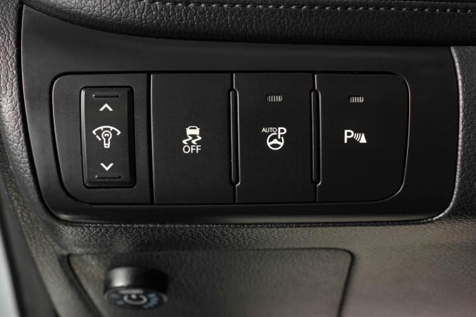 Kia Optima III с пробегом 2011 года, цена 1 019 000 рублей, 478000 км, седан, Автокод Объявления