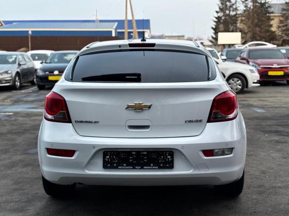 Chevrolet Cruze I Рестайлинг с пробегом 2013 года, цена 700 000 рублей, 176000 км, хэтчбек, Автокод Объявления