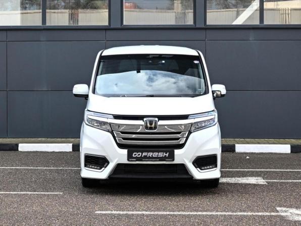 Honda Stepwgn V Рестайлинг с пробегом 2020 года, цена 2 439 000 рублей, 89047 км, минивэн, Автокод Объявления