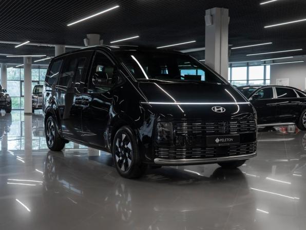 Hyundai Staria I Рестайлинг с пробегом 2026 года, цена 7 650 000 рублей, 90 км, минивэн, Автокод Объявления