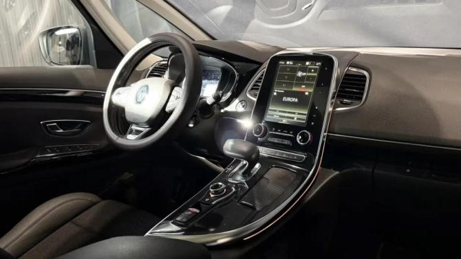 Renault Espace V с пробегом 2019 года, цена 1 949 000 рублей, 137576 км, минивэн, Автокод Объявления