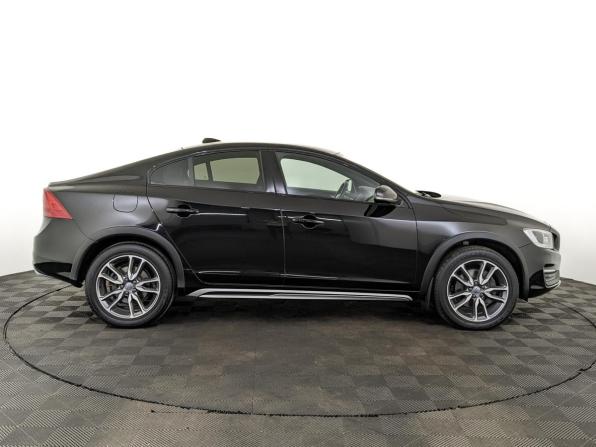 Volvo S60 Cross Country с пробегом 2018 года, цена 2 450 000 рублей, 101501 км, седан, Автокод Объявления