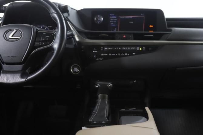 Lexus ES VII с пробегом 2018 года, цена 3 199 000 рублей, 162266 км, седан, Автокод Объявления