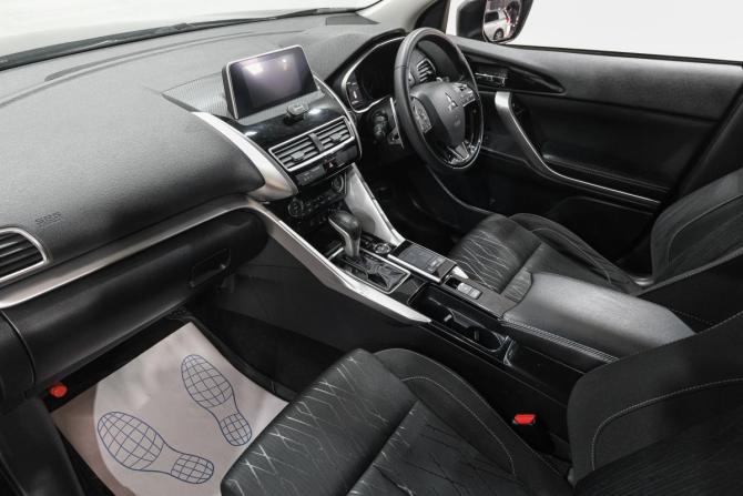 Mitsubishi Eclipse Cross I с пробегом 2019 года, цена 2 399 000 рублей, 57000 км, внедорожник, Автокод Объявления