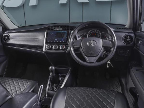 Toyota Corolla XI (E160 E170 E180) Рестайлинг 1 с пробегом 2016 года, цена 1 170 000 рублей, 41600 км, универсал, Автокод Объявления
