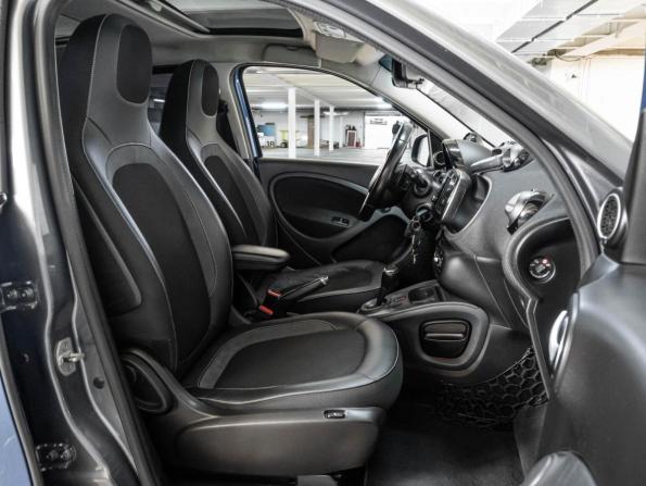 Smart Forfour II с пробегом 2017 года, цена 1 806 000 рублей, 117994 км, хэтчбек, Автокод Объявления