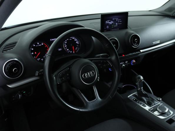 Audi A3 III (8V) Рестайлинг с пробегом 2020 года, цена 2 000 000 рублей, 96892 км, седан, Автокод Объявления