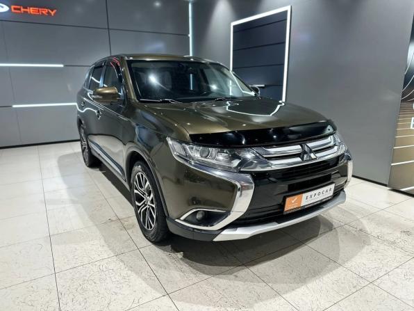 Mitsubishi Outlander III Рестайлинг 2 с пробегом 2018 года, цена 1 685 000 рублей, 162000 км, внедорожник, Автокод Объявления