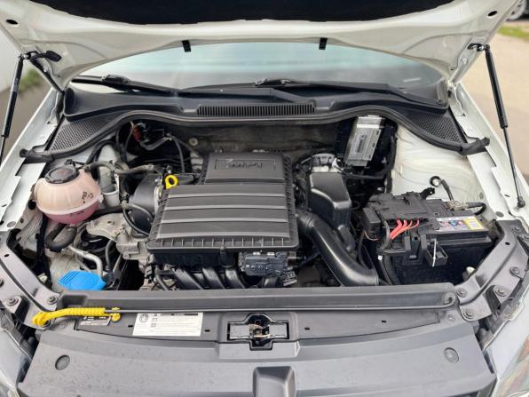 Volkswagen Polo V Рестайлинг с пробегом 2019 года, цена 1 295 000 рублей, 56000 км, седан, Автокод Объявления