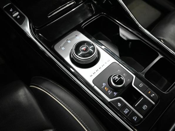 Kia Sorento IV с пробегом 2020 года, цена 4 000 000 рублей, 96944 км, внедорожник, Автокод Объявления