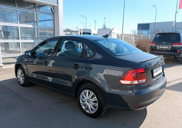 Volkswagen Polo V Рестайлинг с пробегом 2018 года, цена 830 000 рублей, 185000 км, седан, Автокод Объявления