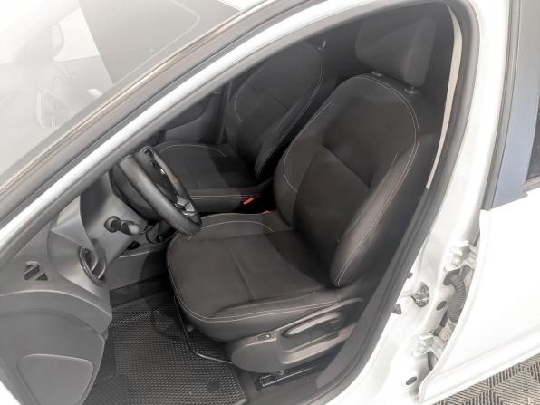 Renault Logan II Рестайлинг с пробегом 2022 года, цена 1 030 000 рублей, 133425 км, седан, Автокод Объявления