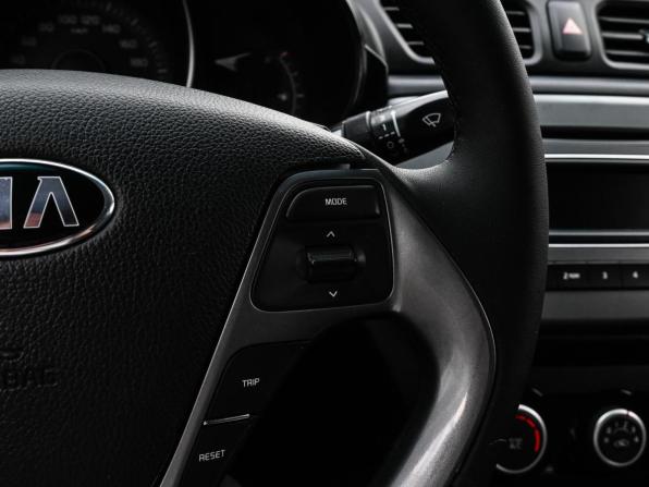Kia Rio III с пробегом 2015 года, цена 1 090 000 рублей, 104297 км, седан, Автокод Объявления