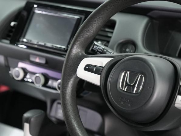 Honda Fit IV с пробегом 2020 года, цена 1 315 000 рублей, 112482 км, хэтчбек, Автокод Объявления