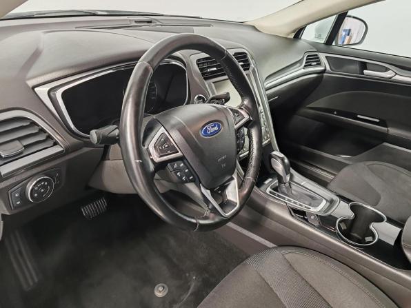 Ford Mondeo V с пробегом 2016 года, цена 1 150 000 рублей, 331236 км, седан, Автокод Объявления