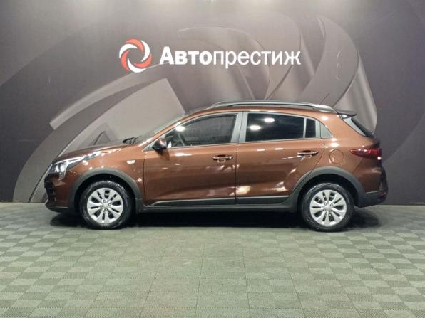 Kia Rio IV Рестайлинг с пробегом 2021 года, цена 1 555 000 рублей, 113450 км, хэтчбек, Автокод Объявления