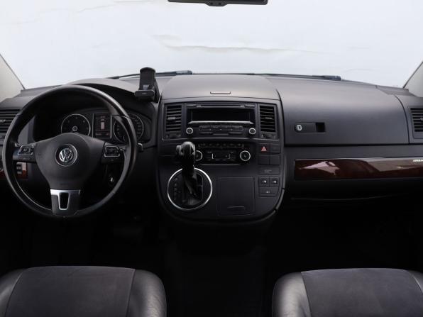 Volkswagen Multivan T5 Рестайлинг с пробегом 2013 года, цена 2 019 000 рублей, 204958 км, минивэн, Автокод Объявления