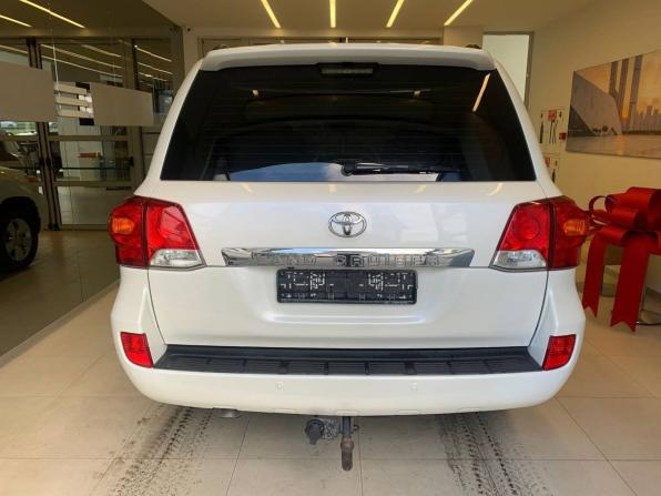 Toyota Land Cruiser 200 Series Рестайлинг 1 с пробегом 2014 года, цена 2 900 000 рублей, 303227 км, внедорожник, Автокод Объявления
