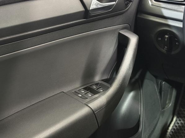 Volkswagen Polo VI с пробегом 2020 года, цена 1 699 000 рублей, 68234 км, лифтбек, Автокод Объявления