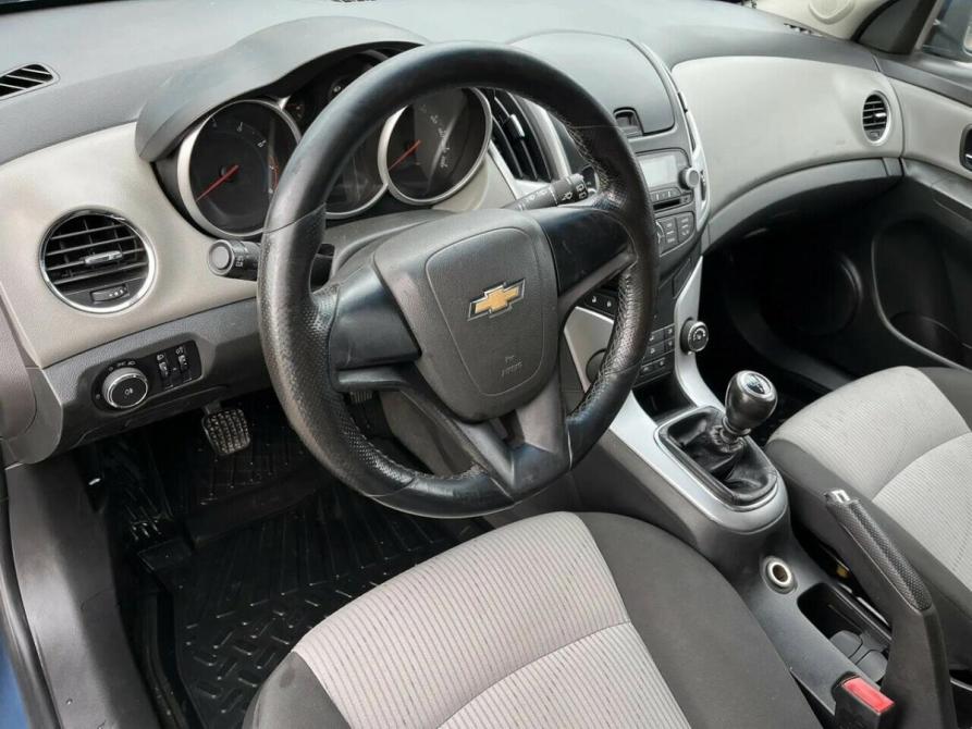 Chevrolet Cruze I Буинск  - изображение 8