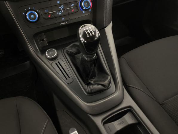 Ford Focus III Рестайлинг с пробегом 2016 года, цена 990 000 рублей, 111939 км, седан, Автокод Объявления