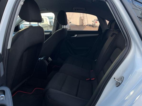 Audi A4 IV (B8) Рестайлинг с пробегом 2013 года, цена 1 050 000 рублей, 243322 км, седан, Автокод Объявления
