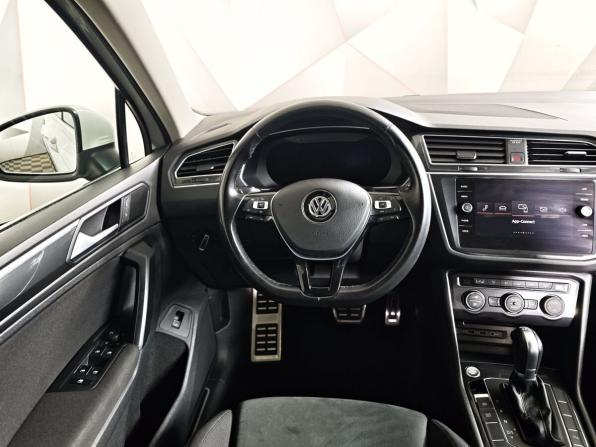 Volkswagen Tiguan II с пробегом 2018 года, цена 3 100 000 рублей, 88869 км, внедорожник, Автокод Объявления