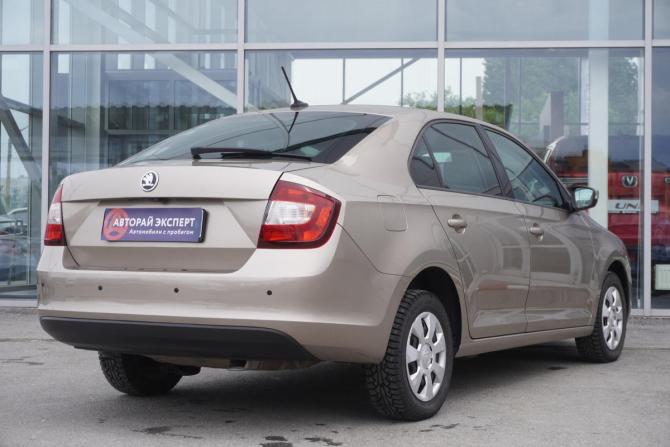 Skoda Rapid I Рестайлинг с пробегом 2019 года, цена 1 275 000 рублей, 103000 км, лифтбек, Автокод Объявления