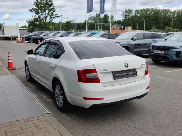Skoda Octavia III (A7) с пробегом 2014 года, цена 1 020 000 рублей, 203520 км, лифтбек, Автокод Объявления