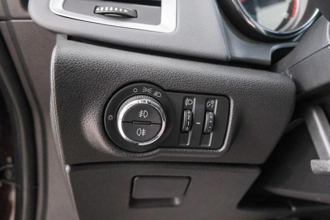 Opel Astra J Рестайлинг с пробегом 2014 года, цена 929 000 рублей, 173000 км, седан, Автокод Объявления