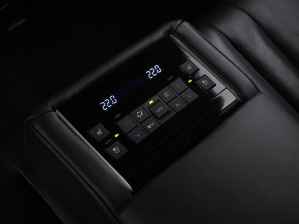 Lexus LX III Рестайлинг 2 с пробегом 2020 года, цена 8 199 077 рублей, 146162 км, внедорожник, Автокод Объявления