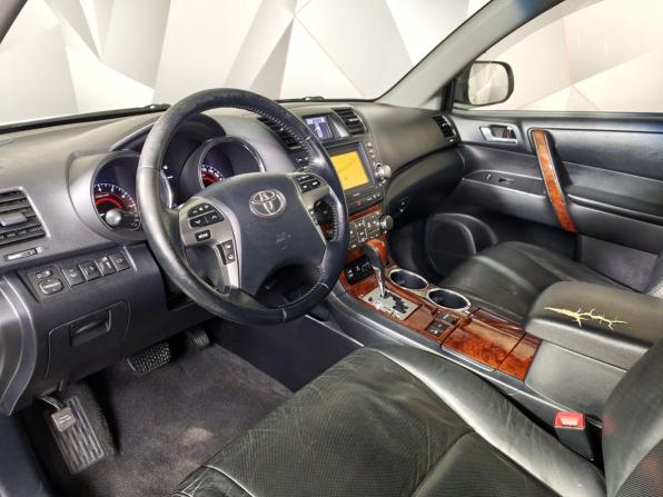 Toyota Highlander II (XU40) Рестайлинг с пробегом 2013 года, цена 1 655 000 рублей, 302928 км, внедорожник, Автокод Объявления