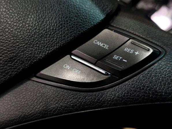 Hyundai Sonata VI (YF) с пробегом 2011 года, цена 985 000 рублей, 289780 км, седан, Автокод Объявления