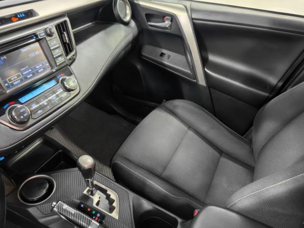 Toyota RAV4 IV (XA40) с пробегом 2013 года, цена 1 999 000 рублей, 191500 км, внедорожник, Автокод Объявления